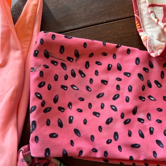 Lot of bathing Suits - Picture 9 of 9